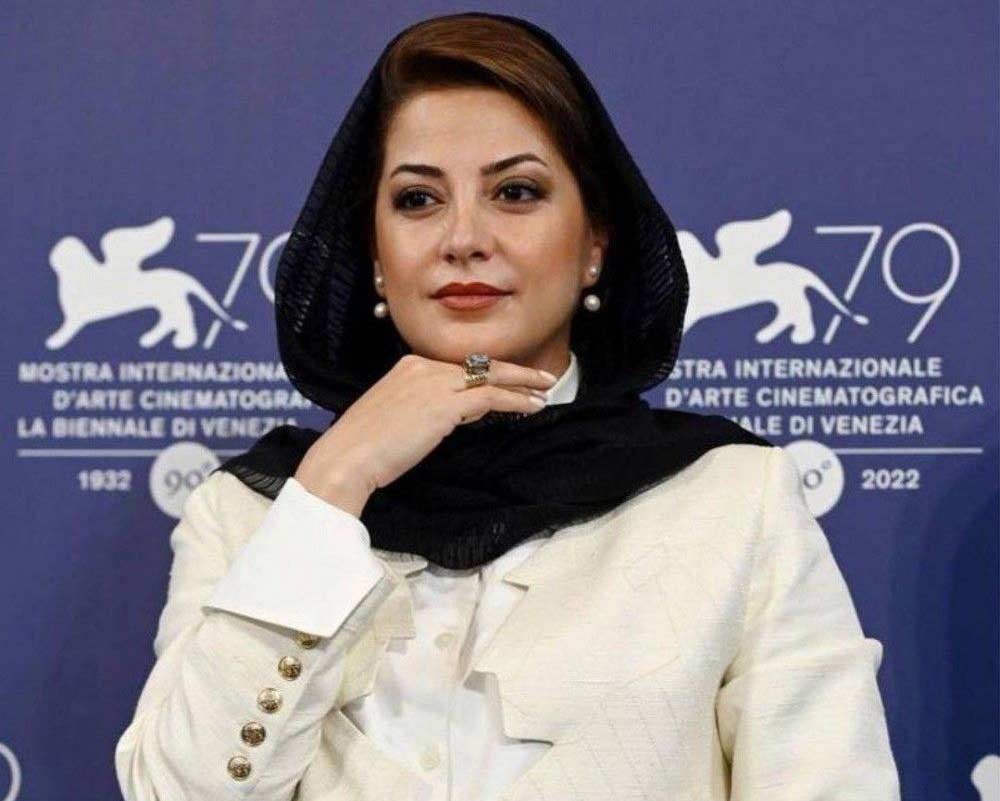 طناز طبابایی