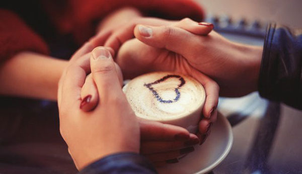 برای داشتن یک زندگی متعادل و شاد، لازم است که تعادل بین انرژی مردانه و زنانه را برقرار کنیم. انرژی مردانه به ما کمک میکند تا اهداف خود را دنبال کنیم